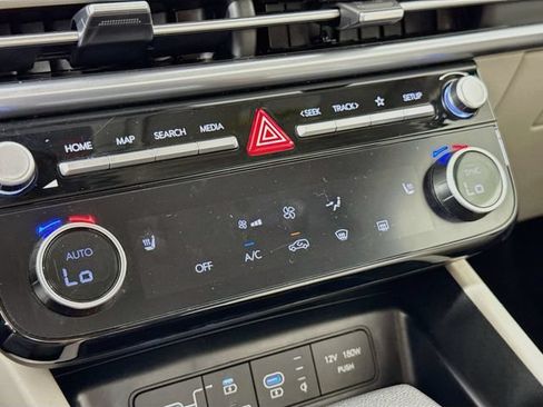 Certified 2025 Hyundai Tucson SEL FWD image 17