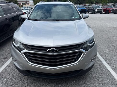 Used 2019 Chevrolet Equinox LT w/ Sun & Navigation Package AWD/4WD image 4