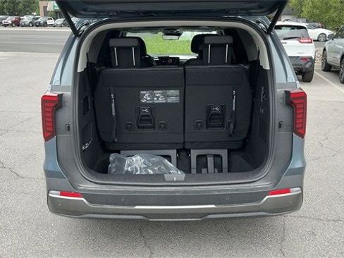 New 2025 Kia Carnival SX Prestige image 10