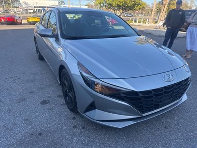 Used 2021 Hyundai Elantra SEL w/ Convenience Package