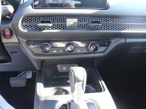 New 2026 Honda HR-V Sport image 7