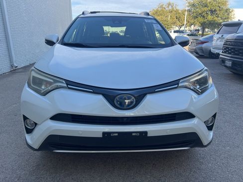 Used 2016 Toyota RAV4 Limited image 2