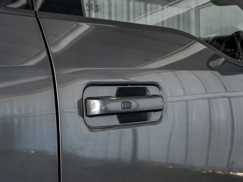 Used 2019 Ford F150 Raptor w/ Equipment Group 802A Luxury image 43