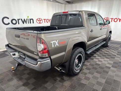 Used 2011 Toyota Tacoma 4x4 Double Cab w/ TRD Off-Road Pkg w/JBL Audio image 11