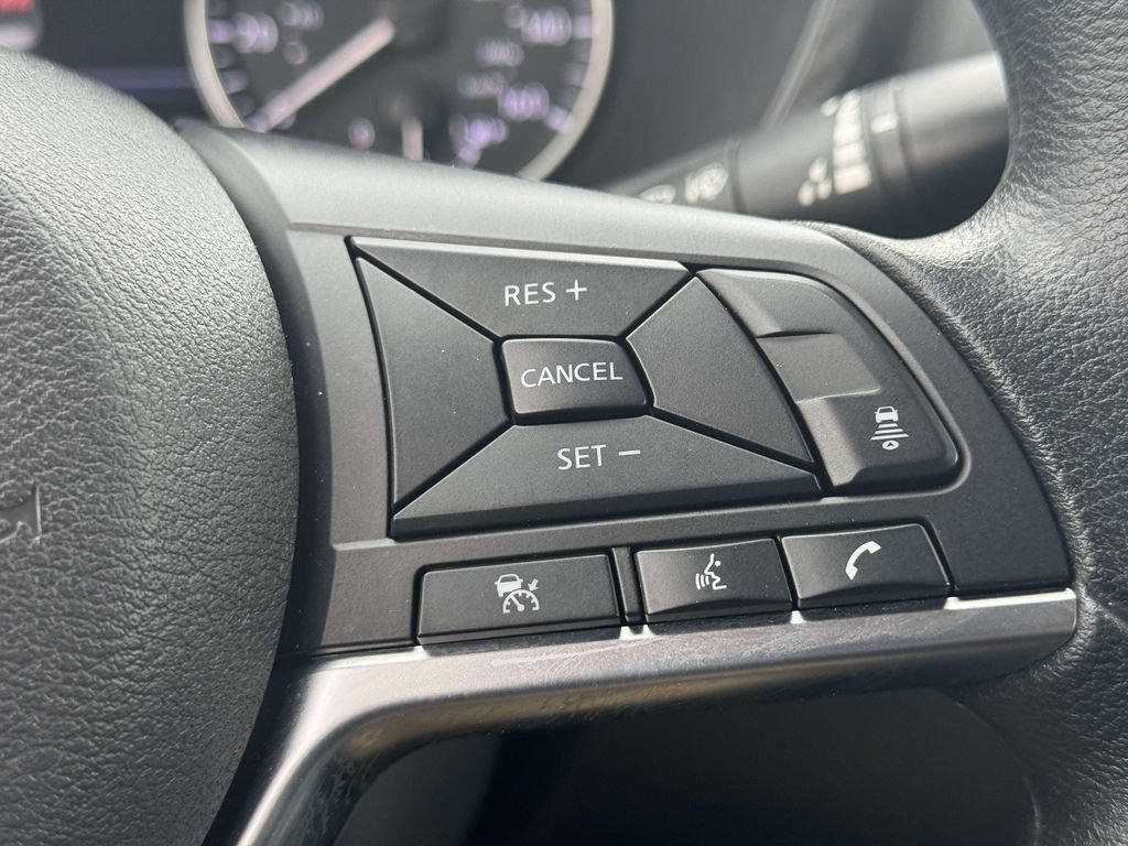 Used 2025 Nissan Sentra SV FWD image 20