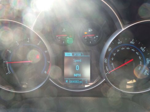 Used 2014 Chevrolet Cruze LT image 18