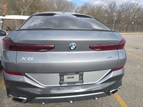 Used 2025 BMW X6 xDrive40i image 10