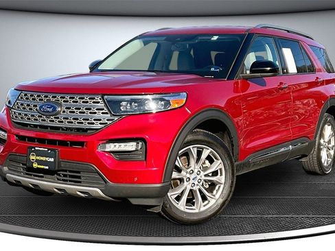Used 2023 Ford Explorer Limited image 3