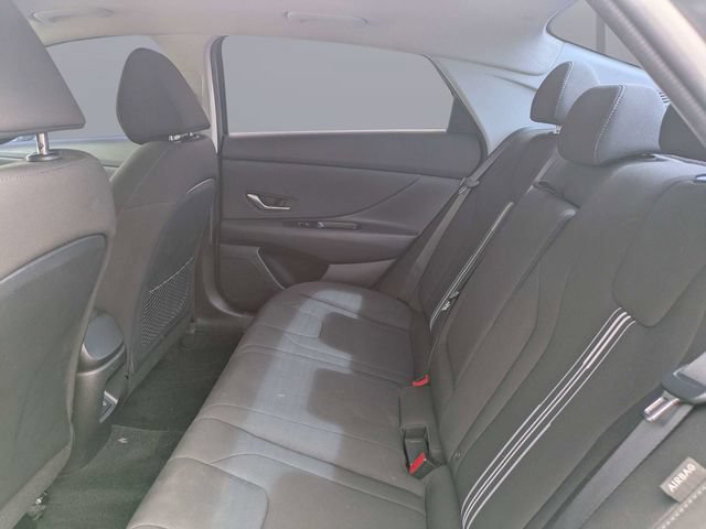 Used 2024 Hyundai Elantra SEL w/ Convenience Package FWD image 12