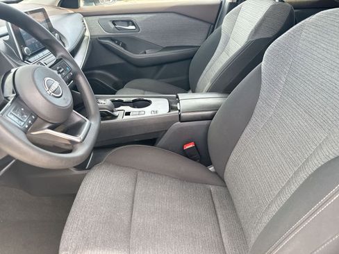 Used 2023 Nissan Rogue SV image 17