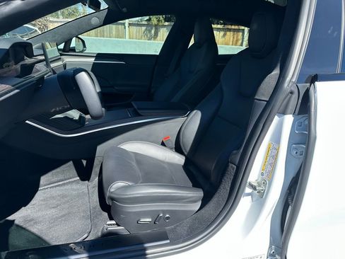 Used 2022 Tesla Model S image 9