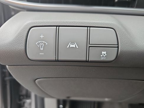 Used 2023 Hyundai Elantra SEL w/ Convenience Package FWD image 29