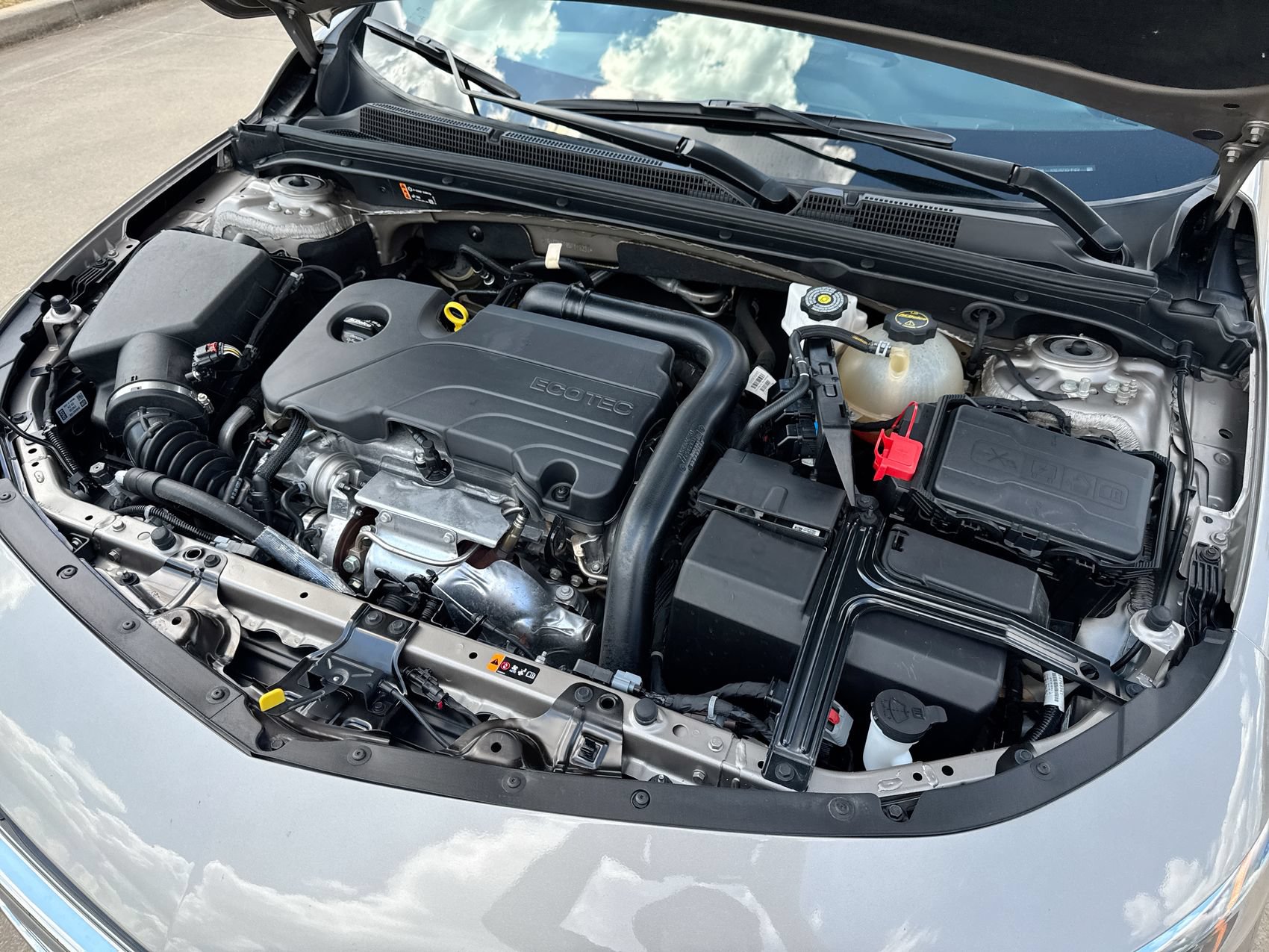 Used 2025 Chevrolet Malibu LT FWD image 23