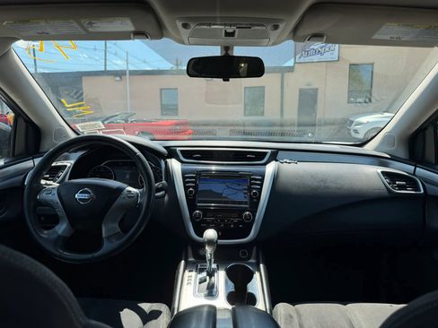 Used 2017 Nissan Murano SV w/ Premium Package FWD image 16