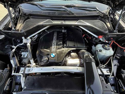 Used 2019 BMW X6 sDrive35i w/ M Sport Package image 23