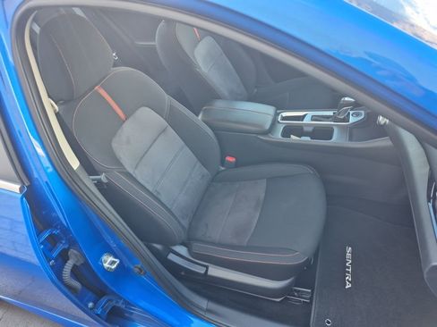 Used 2023 Nissan Sentra SR w/ Electronics Package image 17