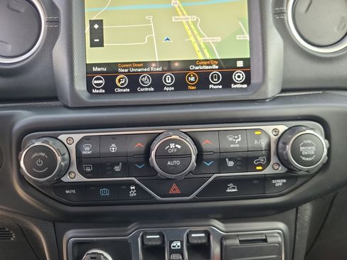 Used 2023 Jeep Wrangler Unlimited Sahara w/ Cold Weather Group image 21