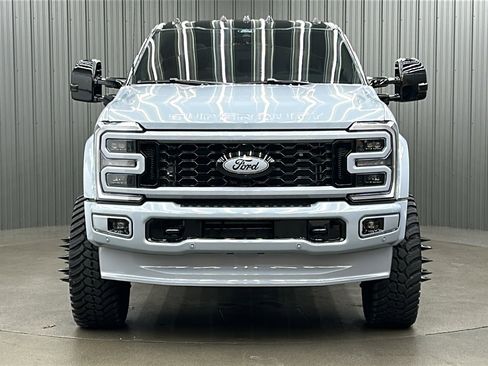 Used 2026 Ford F450 Platinum w/ Platinum Plus Package image 8