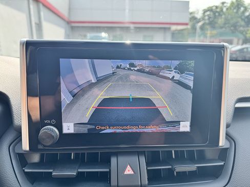 Certified 2024 Toyota RAV4 XLE w/ Convenience Package AWD/4WD image 17