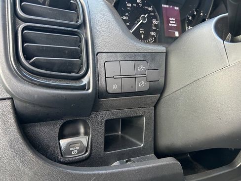 Used 2025 RAM ProMaster 2500 w/ Convenience Group FWD image 28