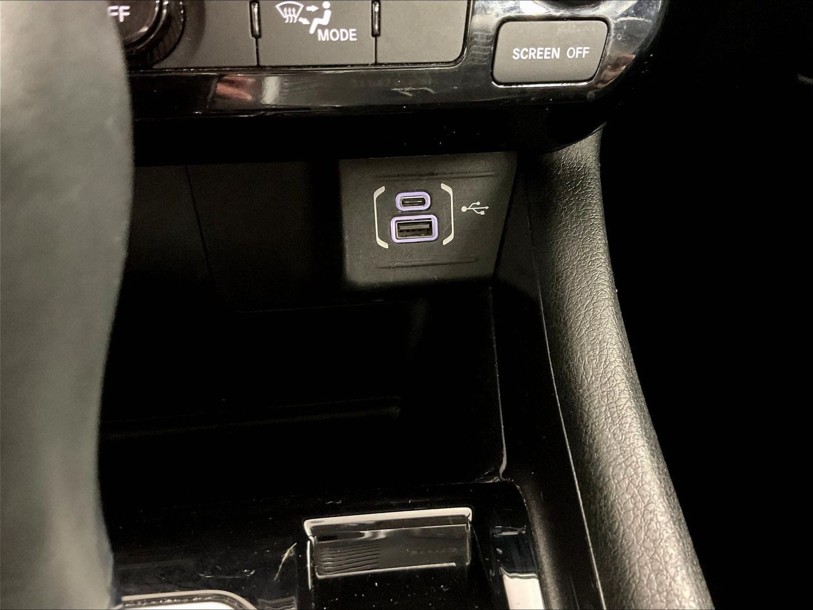 Used 2022 Jeep Compass Latitude FWD image 16