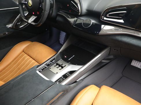 Certified 2026 Ferrari Purosangue AWD/4WD image 31