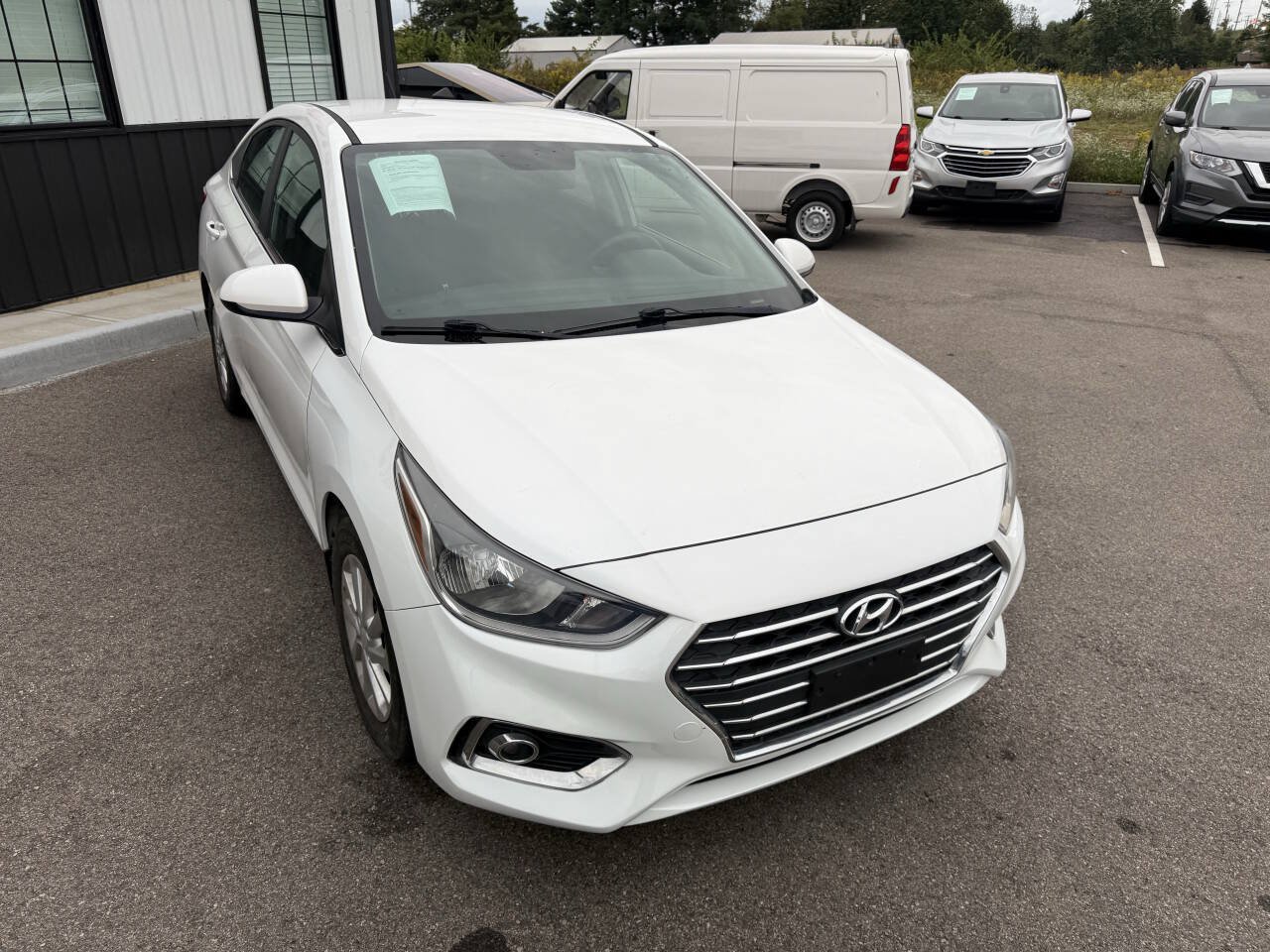 Used 2021 Hyundai Accent SEL FWD image 4