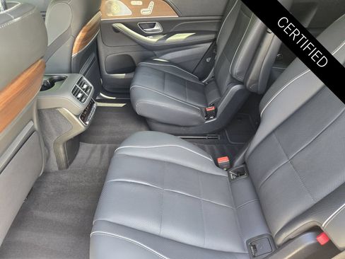 Used 2024 Mercedes-Benz GLS 580 4MATIC image 27