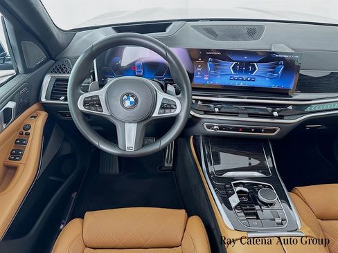 Used 2026 BMW X7 xDrive40i w/ M Sport Package AWD/4WD image 23