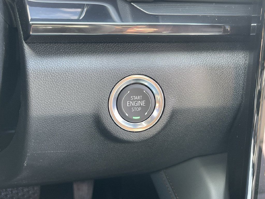 New 2027 GMC Terrain AT4 w/ Technology Package II AWD/4WD image 17