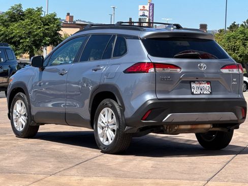 Certified 2022 Toyota Corolla Cross LE w/ Moonroof Package AWD/4WD image 7