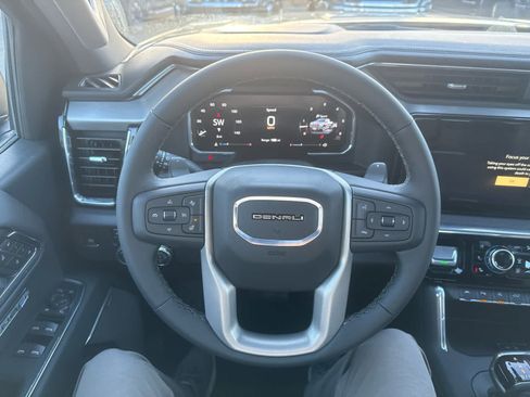 New 2026 GMC Sierra 1500 Denali w/ Denali Reserve Package image 19