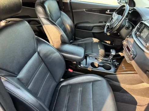 Used 2019 Kia Sorento EX w/ EX Touring Package AWD/4WD image 22
