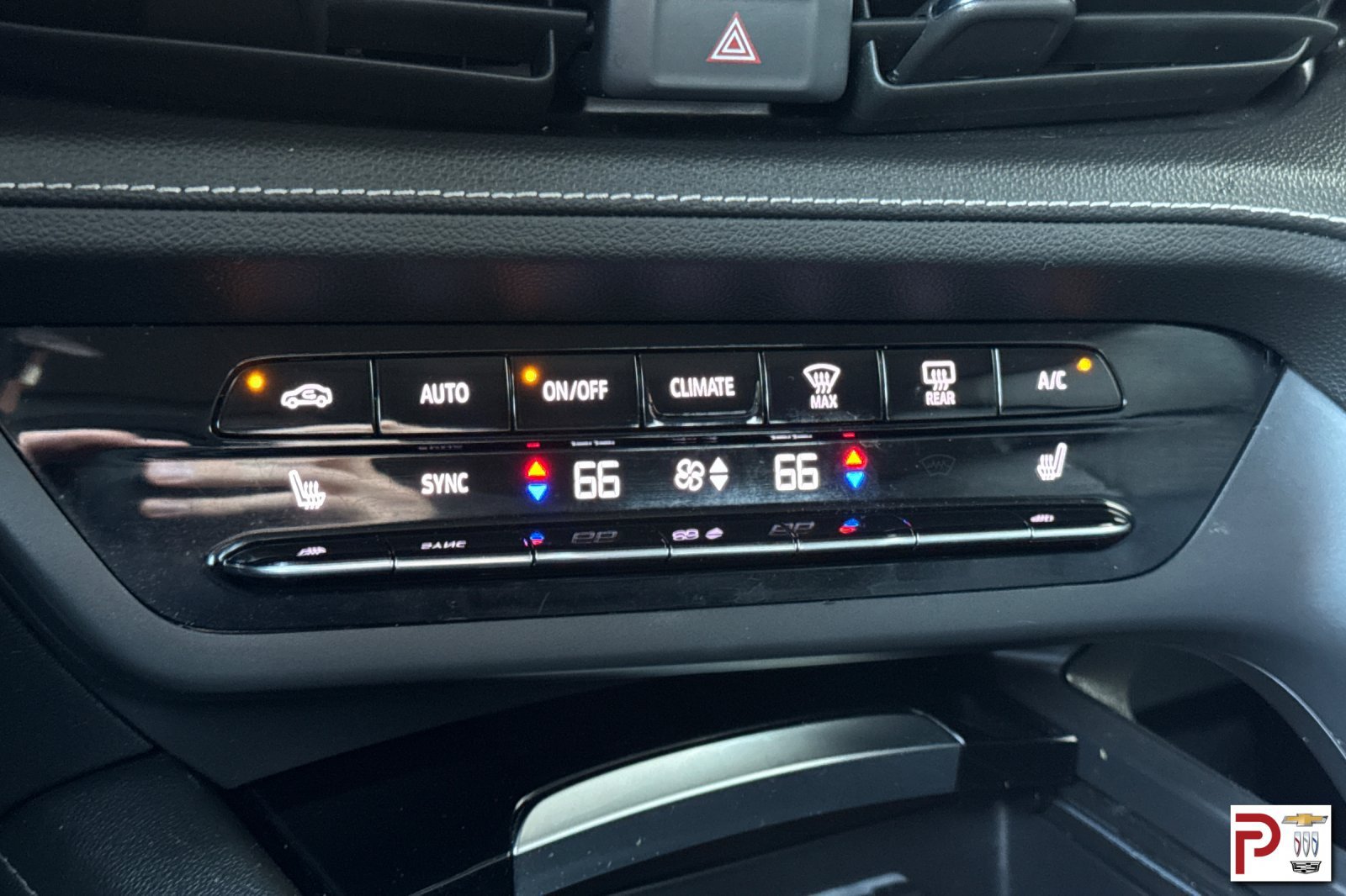 Certified 2021 Buick Envision Essence w/ Technology Package I AWD/4WD image 25