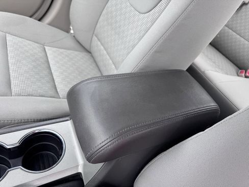 Used 2012 Ford Fusion SE image 24