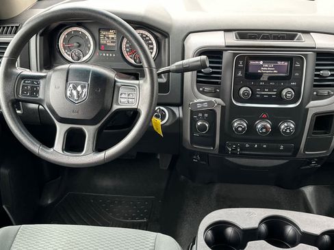 Used 2018 RAM 2500 Tradesman w/ Chrome Appearance Group image 14