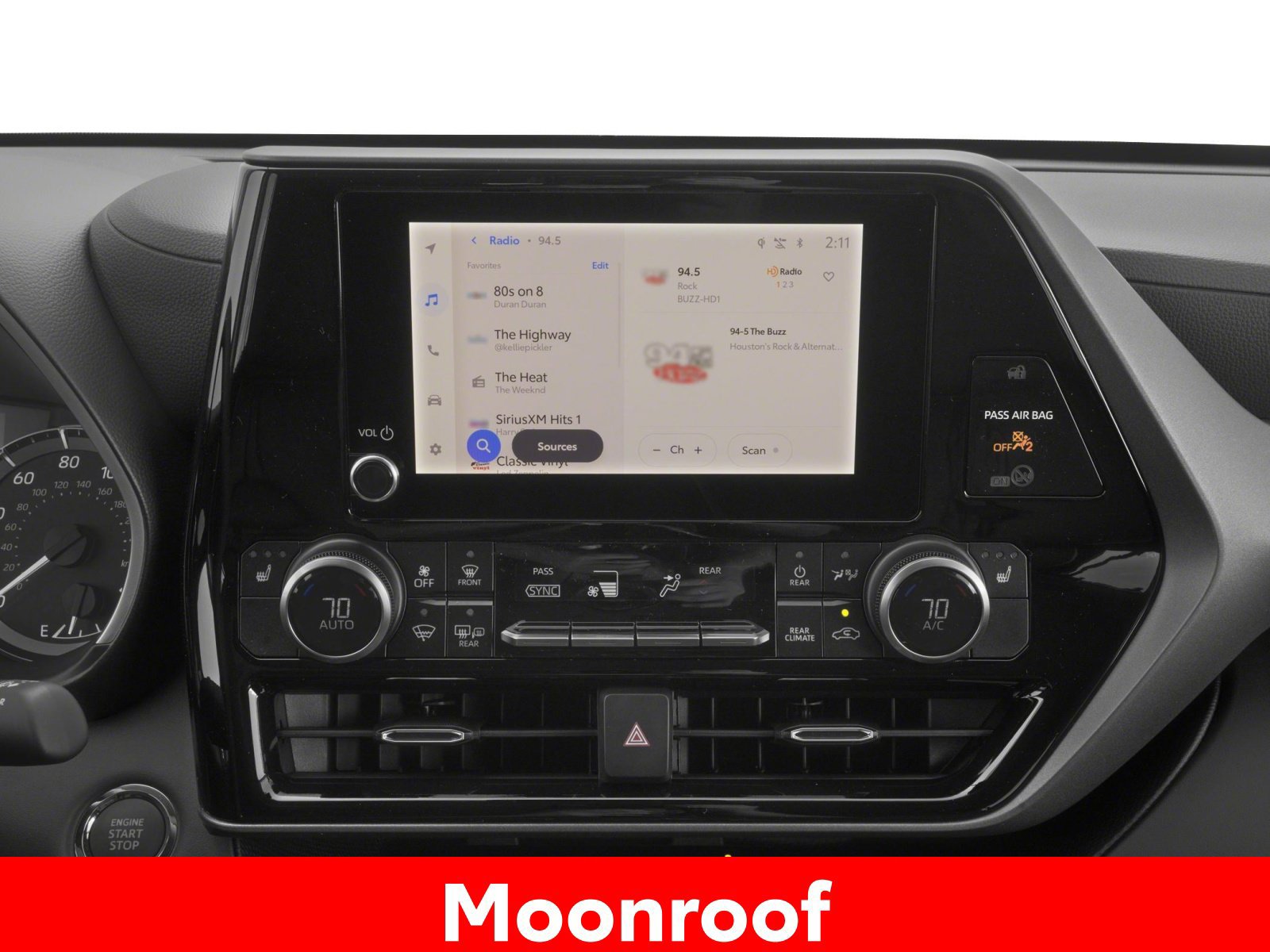 Used 2023 Toyota Highlander XLE FWD image 13