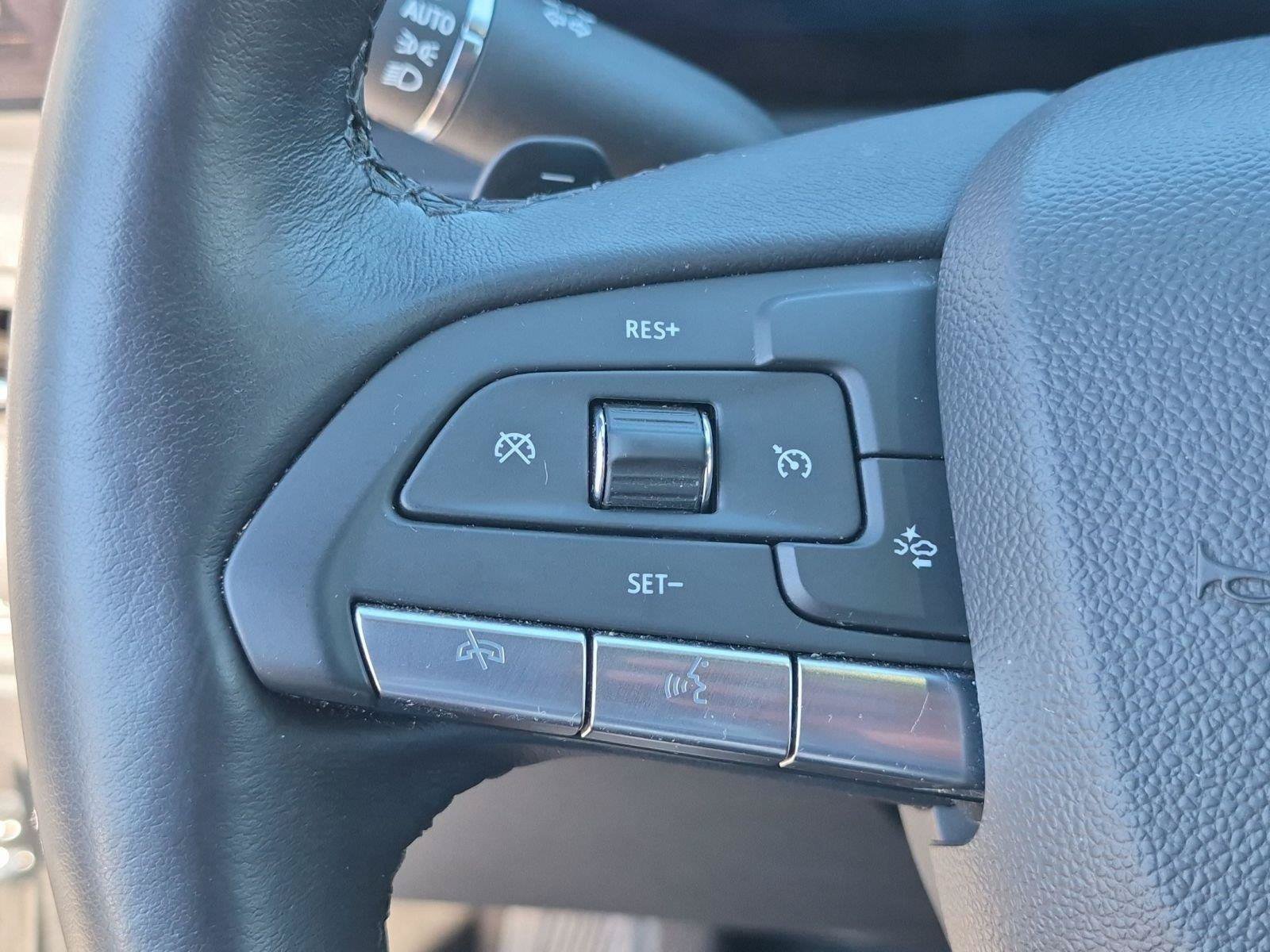 Used 2025 Cadillac XT4 Premium Luxury AWD/4WD image 28