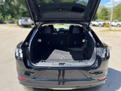 Certified 2021 Ford Mustang Mach-E Premium image 11