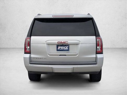 Used 2015 GMC Yukon XL SLE image 6