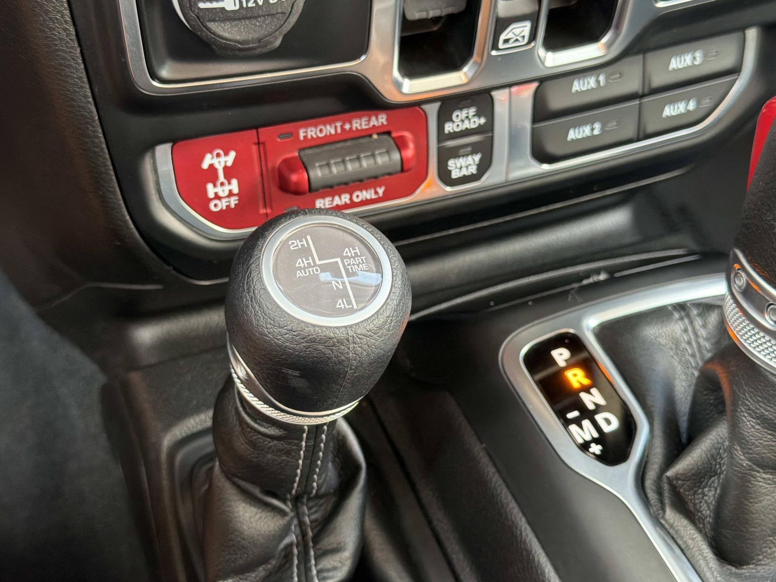 Used 2024 Jeep Wrangler Unlimited Rubicon 4xe AWD/4WD image 27