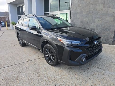 Used 2023 Subaru Outback Onyx Edition XT image 2