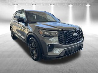 Used 2026 Ford Explorer ST-Line w/ ST-Line Street Pack RWD video 2