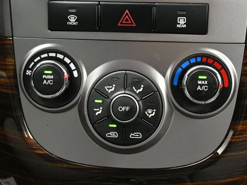 Used 2012 Hyundai Santa Fe GLS AWD/4WD image 18