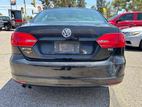 Used 2013 Volkswagen Jetta TDI FWD image 8