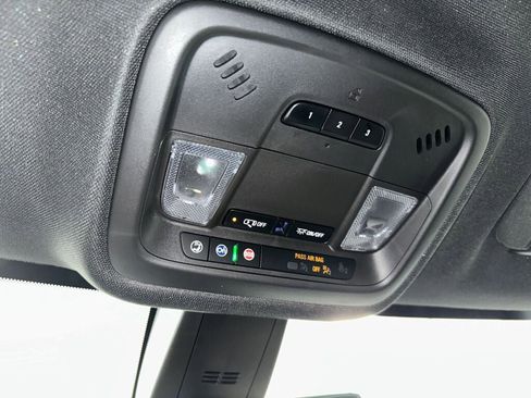 Certified 2022 Chevrolet Traverse Premier w/ LPO, Floor Liner Package image 18