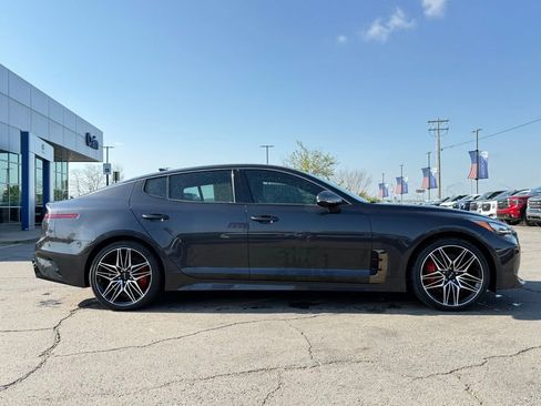 Used 2022 Kia Stinger GT2 image 8