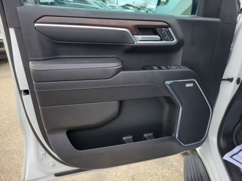 Used 2023 GMC Sierra 1500 SLT image 24