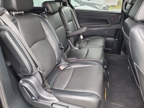 Used 2023 Honda Odyssey Touring image 18