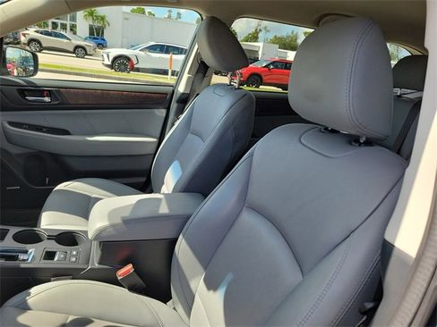 Used 2019 Subaru Outback 3.6R Limited w/ Popular Package #2 image 15